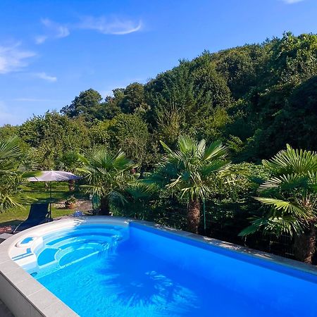 Privates Ferienhaus Mit Pool & Whirlpool Zentral In Bad Dürkheim Zewnętrze zdjęcie