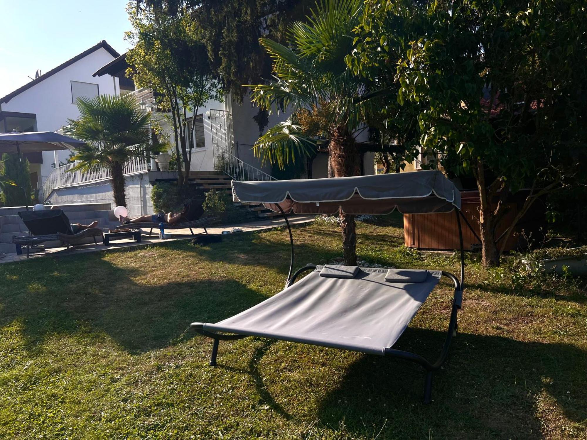 Privates Ferienhaus Mit Pool & Whirlpool Zentral In Bad Dürkheim Zewnętrze zdjęcie